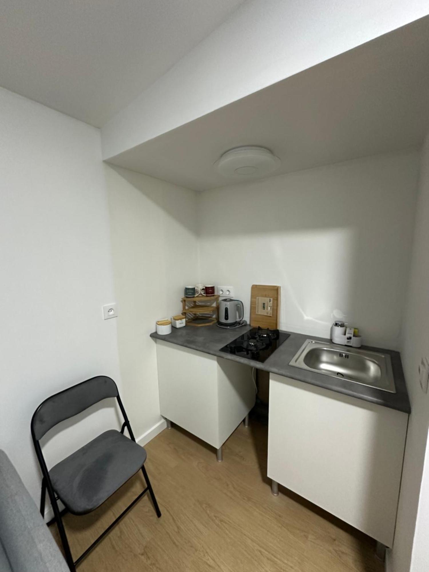Alquilo Mini Departamento Apartment Sant Boi de Llobregat Ngoại thất bức ảnh